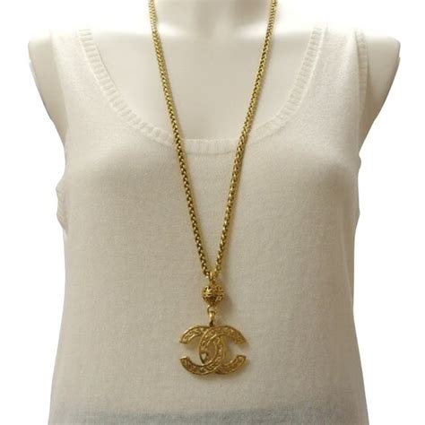 coco necklace chanel|Chanel coco mark necklace.